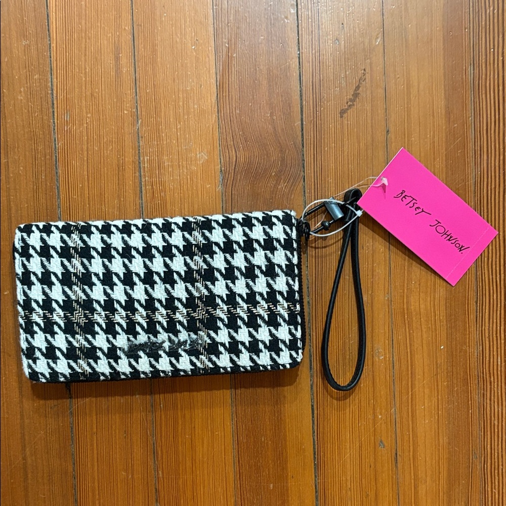 Betsey Johnson Monochrome Houndstooth Wristlet